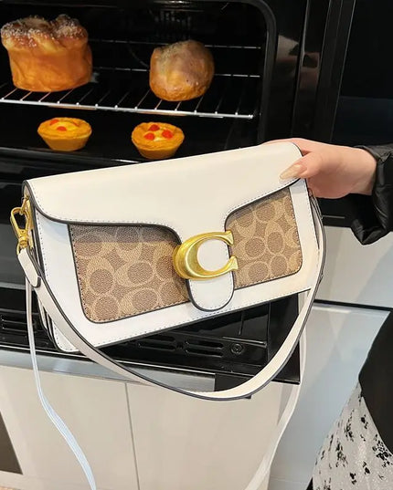 Chic Underarm Bag: Versatile Elegance for Modern Women