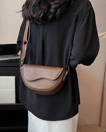 Chic Saddle Bag: Stylish Versatility in PU Leather