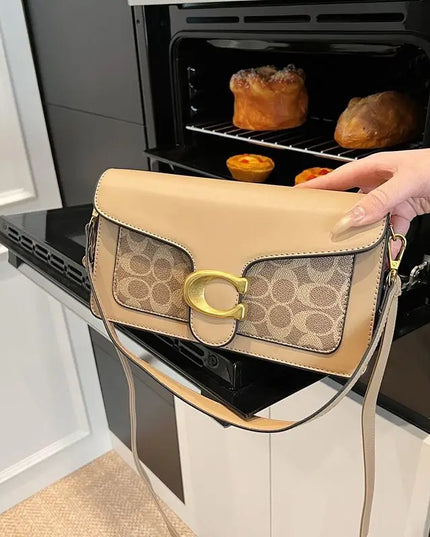 Chic Underarm Bag: Versatile Elegance for Modern Women
