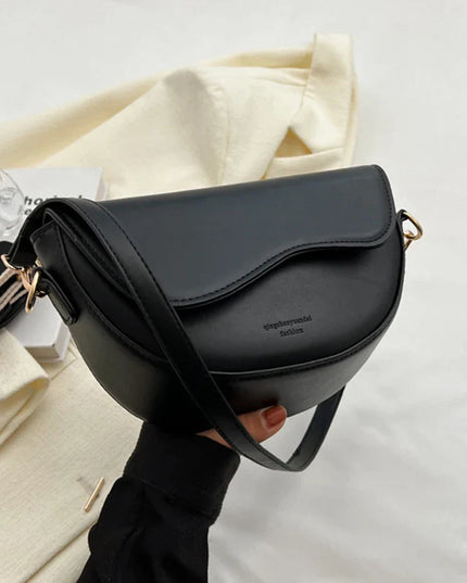Chic Saddle Bag: Stylish Versatility in PU Leather