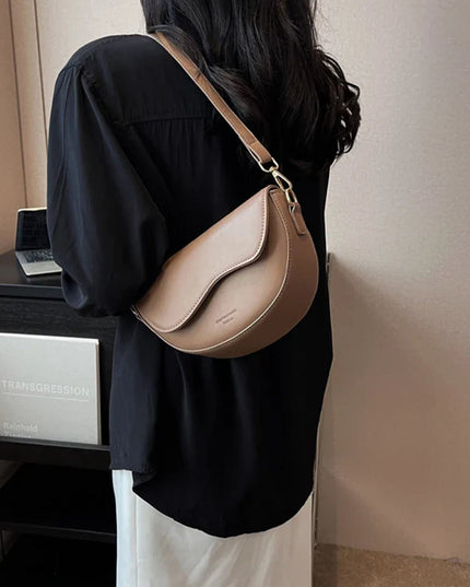 Chic Saddle Bag: Stylish Versatility in PU Leather
