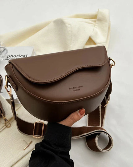 Chic Saddle Bag: Stylish Versatility in PU Leather