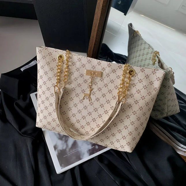 Chic Soft Leather Tote - Fashionable Women's Bag