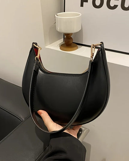 Luna Bag: Stylish Elegance for Modern Women