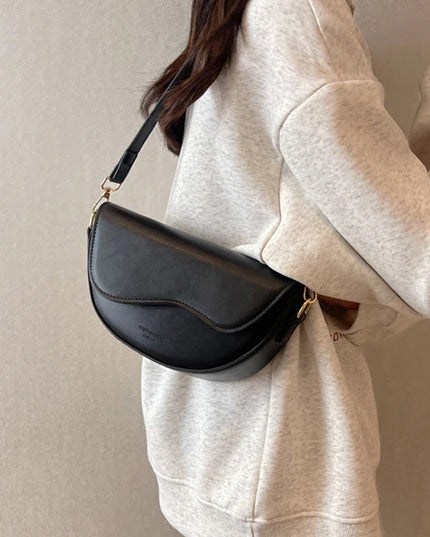 Chic Saddle Bag: Stylish Versatility in PU Leather